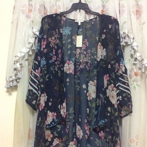 Maurices cold shoulder floral kimono